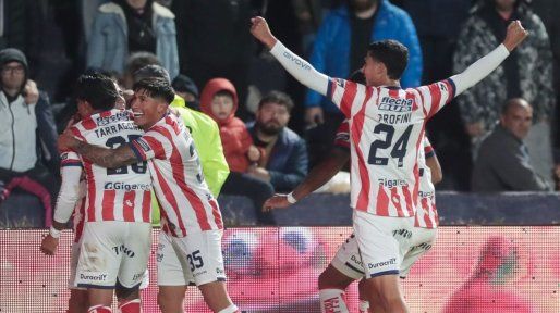 Unión consiguió un triunfo épico en Mendoza para meterse en cuartos de final