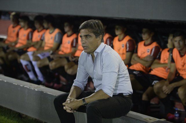 Piensa Archu. Javier Sanguinetti define a los once para enfrentar a Sarmiento.