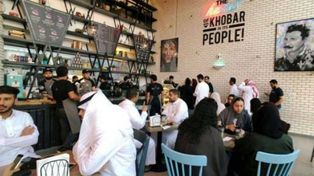 Arabia Saudita elimina la restricción de mujeres en restaurantes