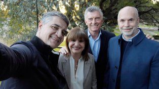 Los primos Jorge y Mauricio Macri lograron una postal de unidad de los presidenciales.