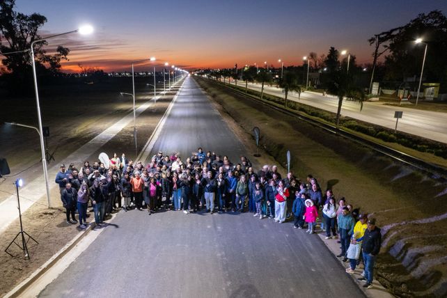El proyecto completo de pavimentación de la colectora San Martín tiene como objetivo conectar la zona centro de Timbúes con los barrios Ioppolo