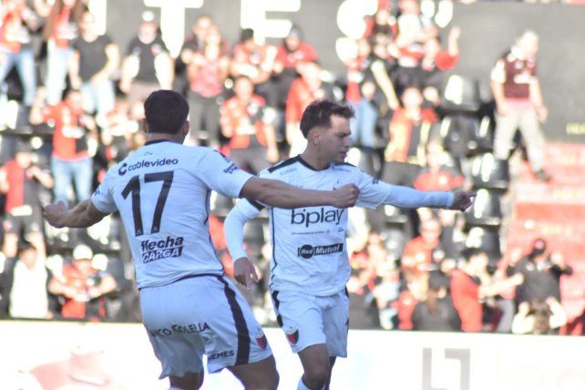Ignacio Lago, figura y goleador de Colón: No hay que perder más puntos
