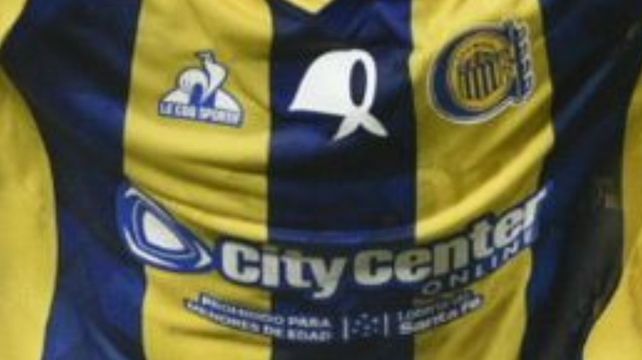 Rosario Central homenajeó a Abuelas y Madres de Plaza de Mayo en su partido ante River