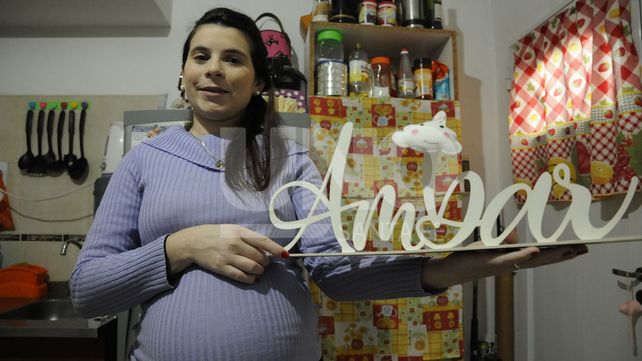 Karla Invinkelried perdió un embarazo de siete meses de gestación y así supo que tenía trombofilia. Hoy espera la llegada de su hija Ámbar.