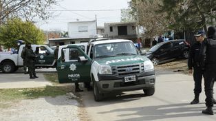 Quince detenidos en el megaoperativo policial realizado esta mañana en barrio 17 de Agosto