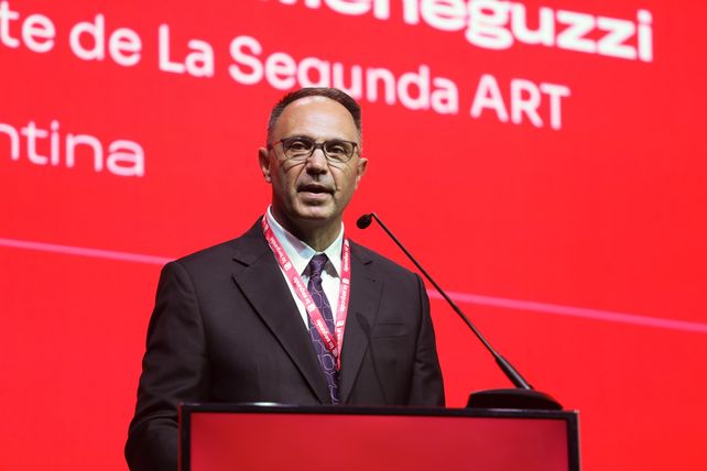 Guillermo Meneguzzi se desempeña actualmente como Gerente de La Segunda.