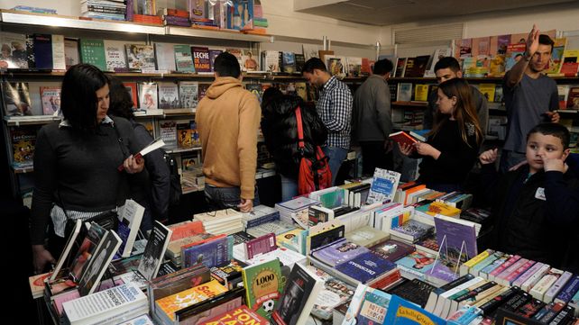 La Feria del Libro de Rosario promete convocar a visitantes de toda la región.