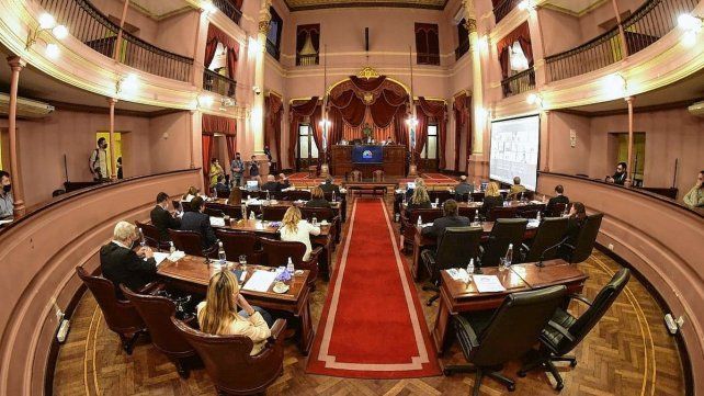 La Cámara de Diputados vuelve a tener tres sectores en su composición.