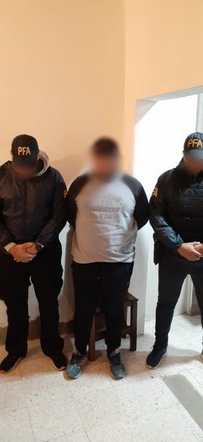 Uno de los hermanos detenidos durante este viernes en Gálvez.