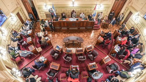 Reforma constitucional: primera luz verde a la reelección del gobernador Pullaro