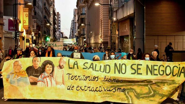 Según estudio, los abortos espontáneos se triplican en pueblos fumigados del centro y sur de Santa Fe