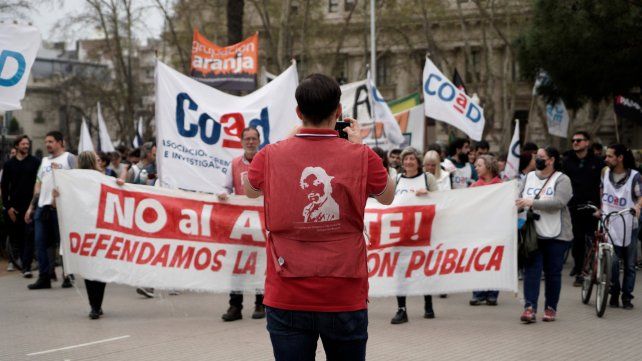 Los docentes universitarios vuelven a la carga con la recomposición salarial.