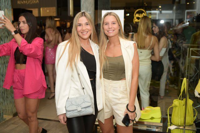 Ornella Martino y Carolina Roncoli.