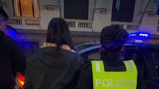Robo mundialista en peatonal Córdoba: quiso llevarse una remera de la selección