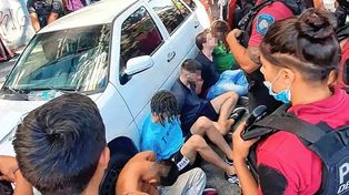 Violación grupal: prisión preventiva y embargo a los seis acusados
