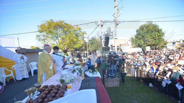 Una multitud veneró a San Cayetano