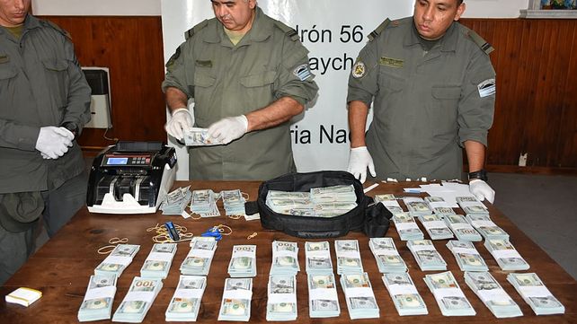 Ceibas: viajaban con más de medio millón de dólares