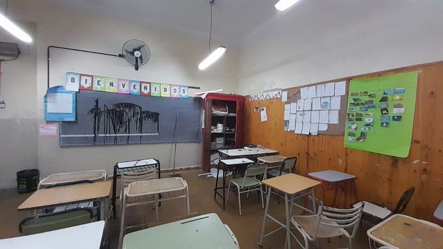 Vandalismo en la escuela Carrasco. Las clases en el turno mañana, suspendidas. 