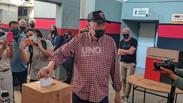 Video: Así votó el actual presidente José Vignatti