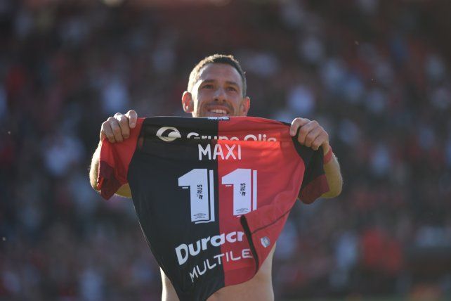 La emoción del adiós. Maxi anotó el miércoles frente a los santiagueños. La decisión estaba tomada.