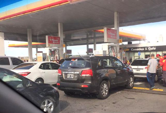 Preocupación por una ola de robos similares en surtidores de la autopista a Buenos Aires
