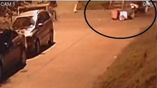 Un violento robo de moto sucedió el sábado a la noche en Paraná. Delincuentes golpearon a la joven cadete quien cayó al asfalto. Piden seguridad en la zona.
