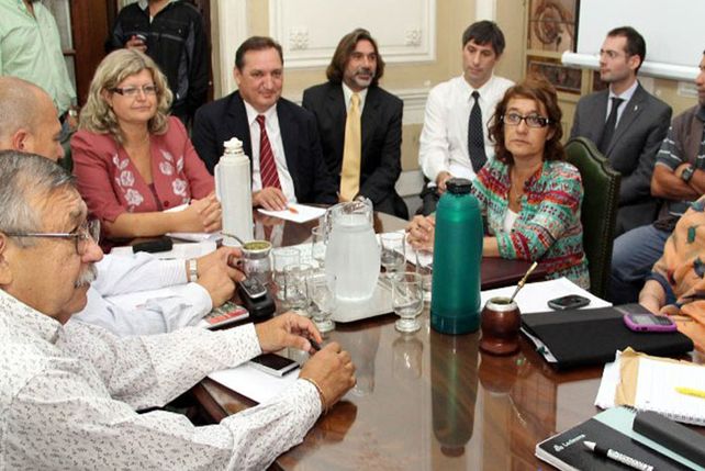 “La solución es poner plata en el bolsillo del trabajador”