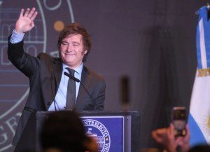 A días de asumir Milei, su futuro gabinete debate implementar acciones según su grado de urgencia