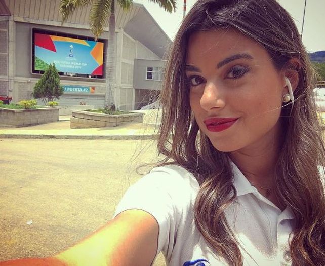 La periodista de Colombia que subió la temperatura en San Juan