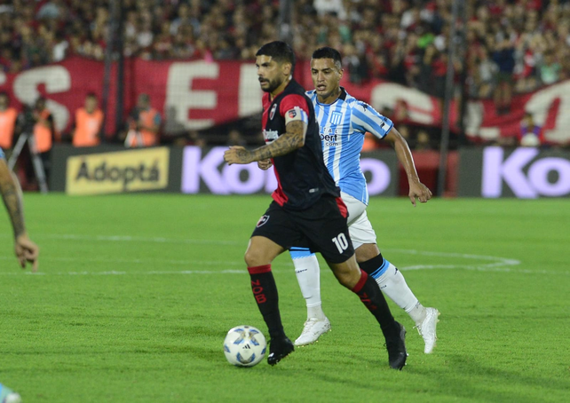 Newells cae por dos goles de ventaja al término de la primera mitad.