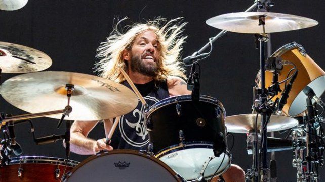 Foo Fighters anunció la cancelación de todas sus fechas tras la muerte del baterista