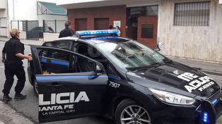 Inseguridad: rompieron la puerta de un edificio y se llevaron una bici