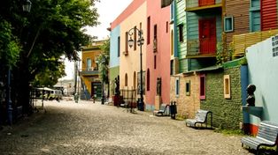 Restauran Caminito con sus colores originales