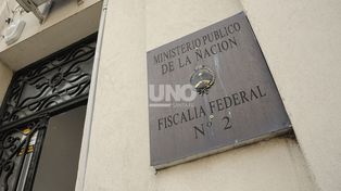Llaman a indagatoria a un policía que está detenido por un falso allanamiento