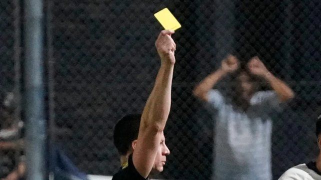 La AFA limpia las amarillas acumuladas para los playoffs del Apertura