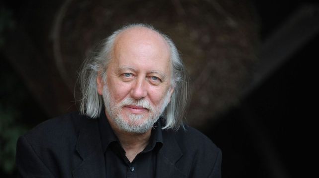 El escritor húngaro László Krasznahorkai ganó el Nobel de Literatura 2025.