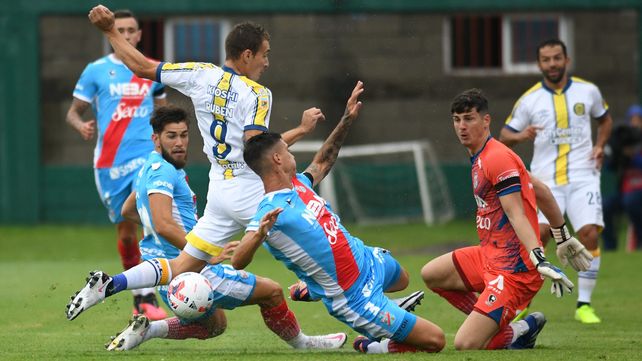 Ruben siempre llevando peligro al arco rival.