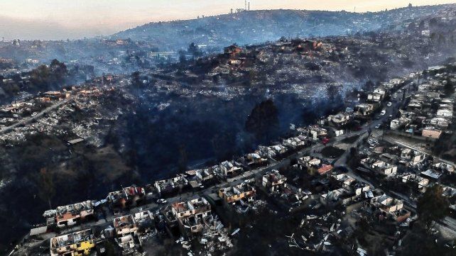 Siguen los incendios en diversas zonas de Chile.&nbsp;