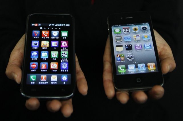 Samsung debe pagar U$S 290 millones a Apple por copiar funciones del iPhone y el iPad