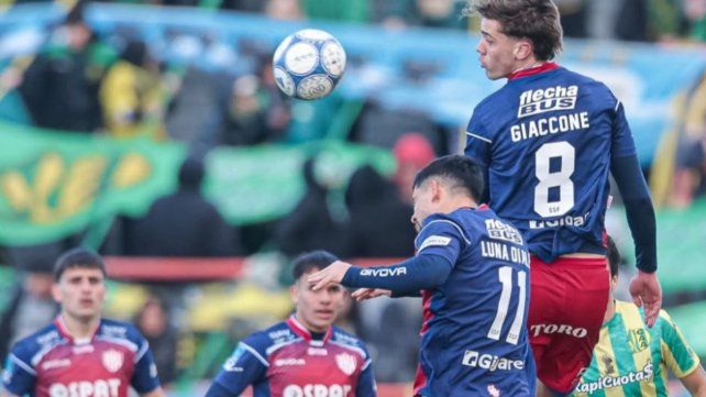 Unión tiene una deuda en los primeros tiempos y encuentra su mejor versión después del descanso