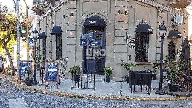 Robaron la barbería Don Lobo a punta de pistola amenazando a todos los clientes y empleados del lugar.