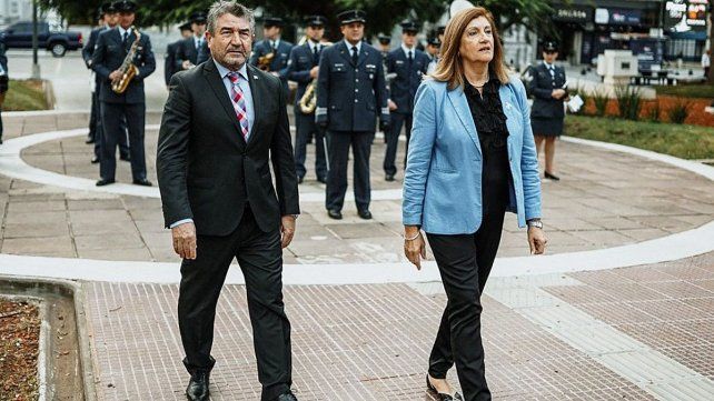 Néstor Roncaglia y Rosario Romero en el acto por el 42° Aniversario de la Guerra de Malvinas&nbsp;