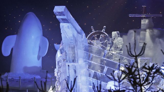 El reino mágico de hielo expone sus esculturas en Londres