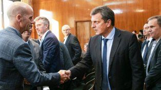Sergio Massa se reúne con el presidente de la Confederación Nacional de Instituciones Financieras de Brasil para desdolarizar el comercio entre ambos países