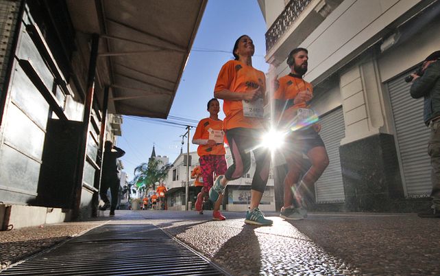 Más de dos mil personas participaron de la Santa Fe corre: mirá las mejores fotos