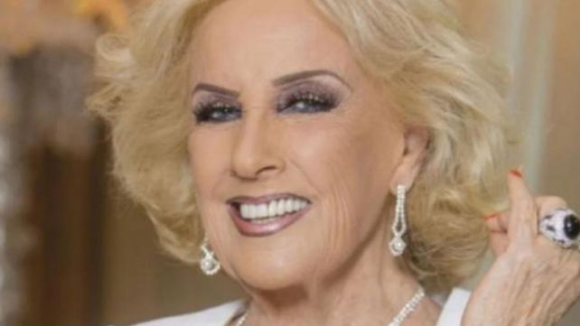 Mirtha Legrand asistió a un elegante evento en Mar del Plata y causó risas en la audiencia por sus declaraciones