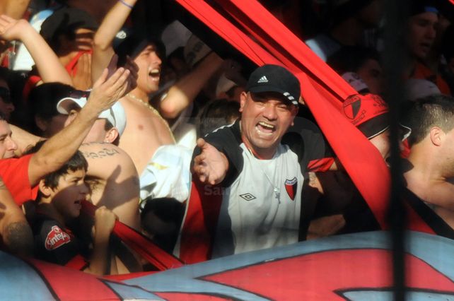Imputaron por homicidio calificado al líder de la barra de Colón, Nano Leiva