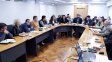 El Senado trabajó en comisión y trazó un cronograma de trabajo para el análisis del proyecto de ley de Reforma previsional. Varios sectores convocados al debate El Senado trabajó en comisión y trazó un cronograma de trabajo para el análisis del proyecto de ley de Reforma previsional. Varios sectores convocados al debate