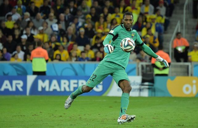 El ecuatoriano Alexander Domínguez es nuevo arquero de Colón