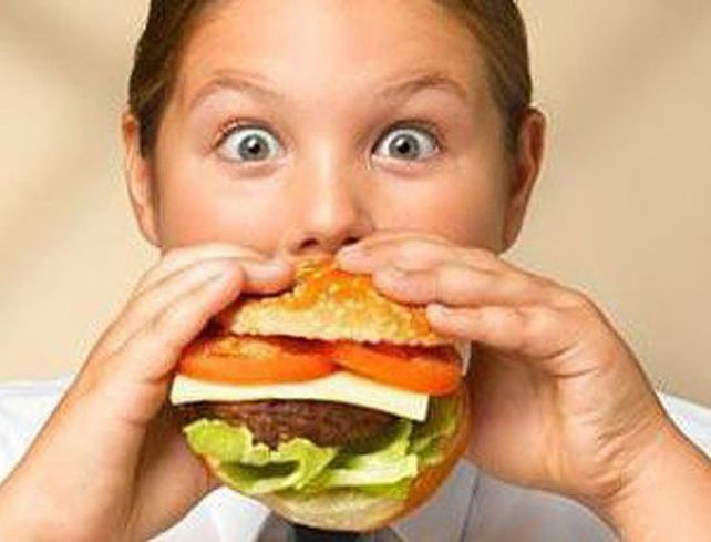 Descubrieron un interruptor cerebral que regula hormonas y puede frenar las ganas de comer